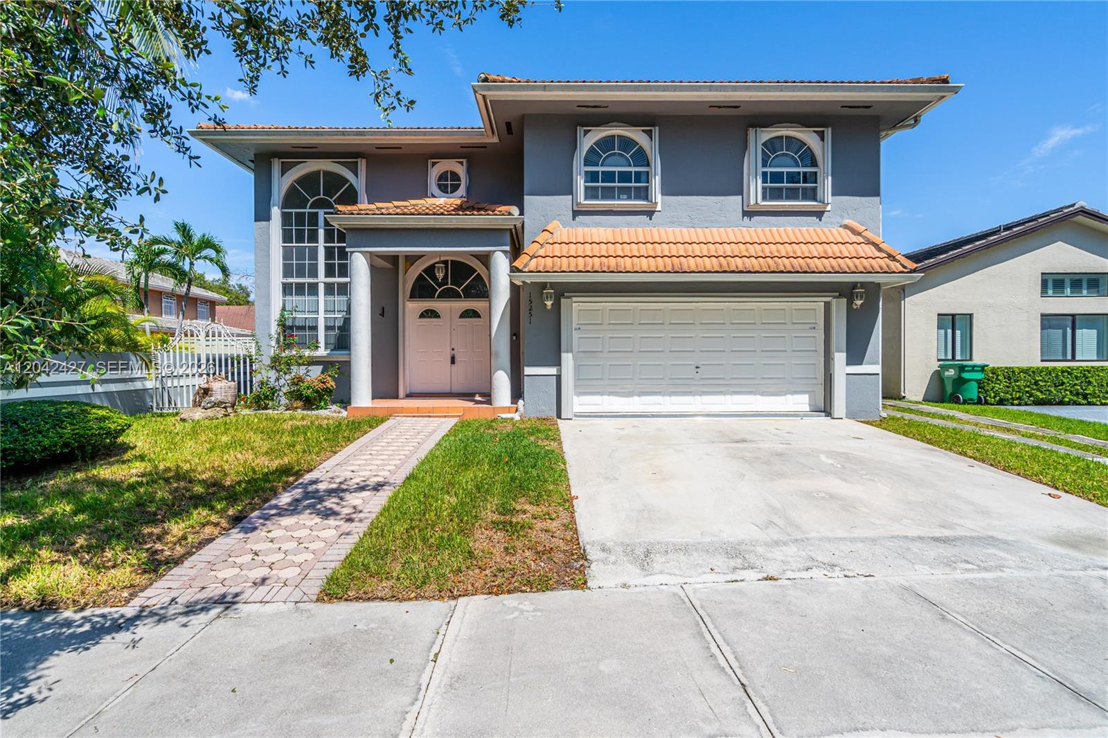 15251 NW 89th Ave - 15251 NW 89th Ave, Miami Lakes, FL 33018 Luxury Property | Jose Angel Pina
