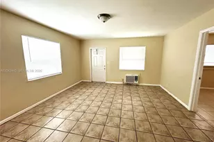 148 NW 40th Ct, Oakland Park, FL 33309 - Photo 5