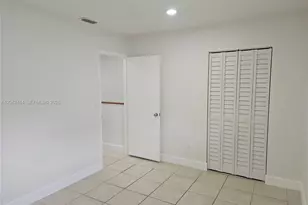 11071 NW 7th St, Miami, FL 33172 - Photo 57