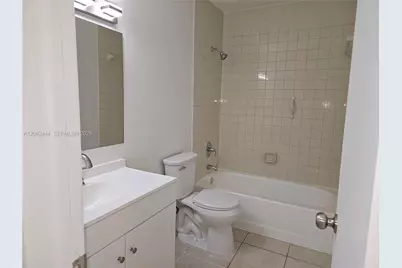 11071 NW 7th St #104-15, Miami, FL 33172 - Photo 49