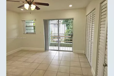 11071 NW 7th St #104-15, Miami, FL 33172 - Photo 27
