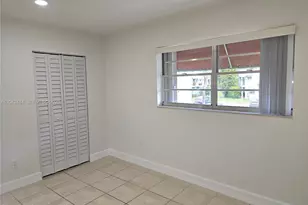11071 NW 7th St, Miami, FL 33172 - Photo 45