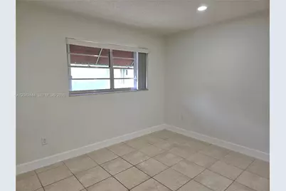 11071 NW 7th St #104-15, Miami, FL 33172 - Photo 43