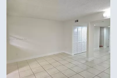 11071 NW 7th St #104-15, Miami, FL 33172 - Photo 25