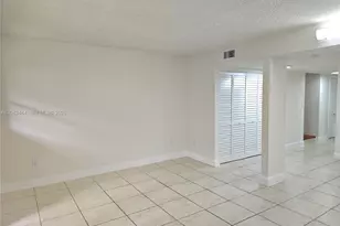 11071 NW 7th St, Miami, FL 33172 - Photo 25