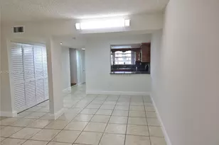 11071 NW 7th St, Miami, FL 33172 - Photo 19