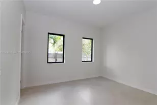 3540 Oak Ave, Miami, FL 33133 - Photo 9