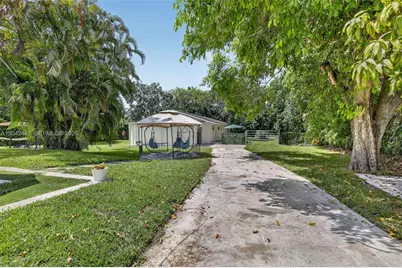 14401 SW 23rd St, Davie, FL 33325 - Photo 19