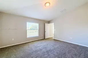 666 SW Jeanne Ave, Port Saint Lucie, FL 34953 - Photo 15