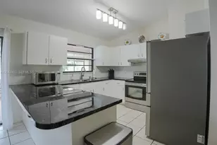 10920 SW 143rd Ct, Miami, FL 33186 - Photo 5