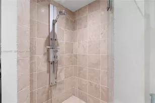 18201 Collins Ave, Sunny Isles Beach, FL 33160 - Photo 25