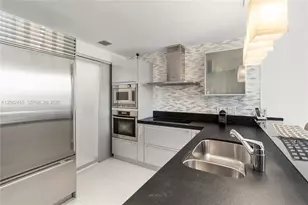 18201 Collins Ave, Sunny Isles Beach, FL 33160 - Photo 35