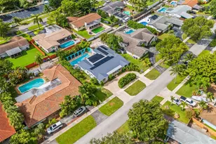 633 N Crescent Dr, Hollywood, FL 33021 - Photo 51