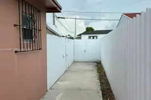 397 W 57th St, Hialeah, FL 33012 - Photo 3