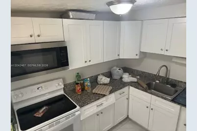 397 W 57th St #3, Hialeah, FL 33012 - Photo 11
