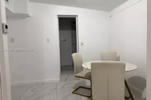 397 W 57th St, Hialeah, FL 33012 - Photo 9