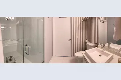 151 SE 1st St #2401, Miami, FL 33131 - Photo 5