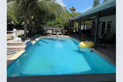 15201 SW 272nd St, Homestead, FL 33032 - Photo 5