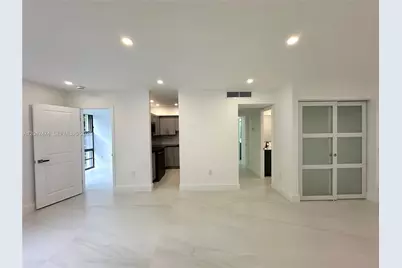 17620 Atlantic Blvd #310, Sunny Isles Beach, FL 33160 - Photo 5