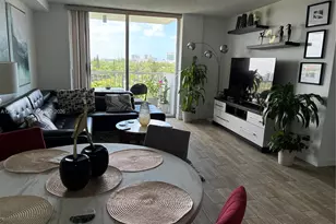 2000 NE 135th St, North Miami, FL 33181 - Photo 1
