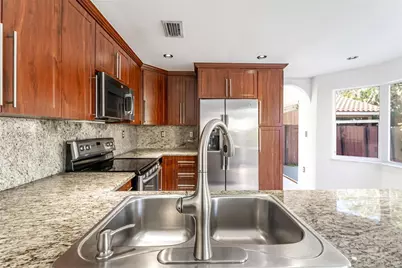 4671 SW 154th Pl, Miami, FL 33185 - Photo 13