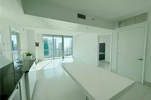92 SW 3rd St, Miami, FL 33130 - Photo 9