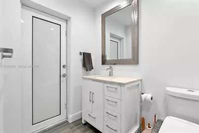 1900 NE 210th St, Miami, FL 33179 - Photo 29