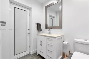 1900 NE 210th St, Miami, FL 33179 - Photo 29