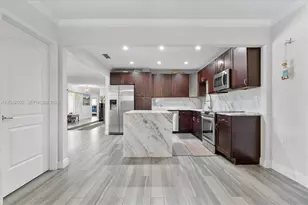 1900 NE 210th St, Miami, FL 33179 - Photo 39