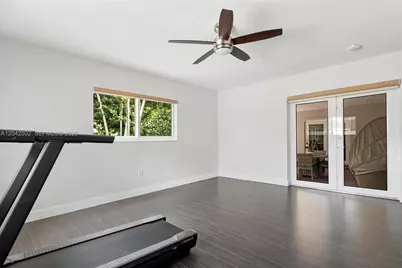 1900 NE 210th St, Miami, FL 33179 - Photo 25