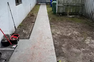 1717 NW 16th St, Miami, FL 33125 - Photo 27