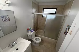1717 NW 16th St, Miami, FL 33125 - Photo 9