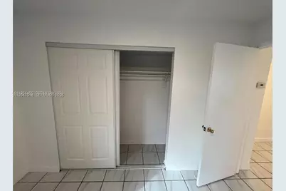 1717 NW 16th St, Miami, FL 33125 - Photo 23