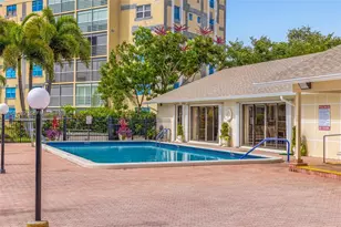 321 SE 3rd St, Dania Beach, FL 33004 - Photo 31