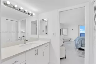 5200 N Ocean Dr, Singer Island, FL 33404 - Photo 19