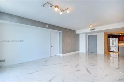 488 NE 18th St #4310, Miami, FL 33132 - Photo 3