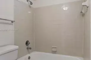 738 Executive Center Dr, West Palm Beach, FL 33401 - Photo 5