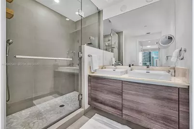 1080 Brickell Ave #1601, Miami, FL 33131 - Photo 19