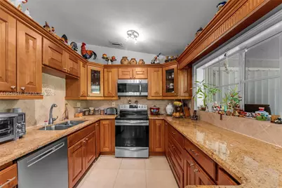 18250 SW 139th Ct, Miami, FL 33177 - Photo 5