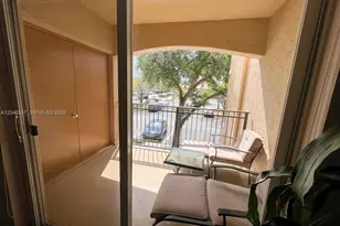 151 SW 117th Ave, Pembroke Pines, FL 33025 - Photo 11