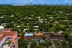 35 Edgewater Dr, Coral Gables, FL 33133 - Photo 23