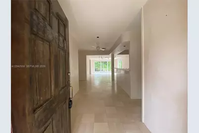 22 SE 11th St #22, Fort Lauderdale, FL 33316 - Photo 5