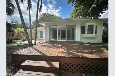 22 SE 11th St #22, Fort Lauderdale, FL 33316 - Photo 23