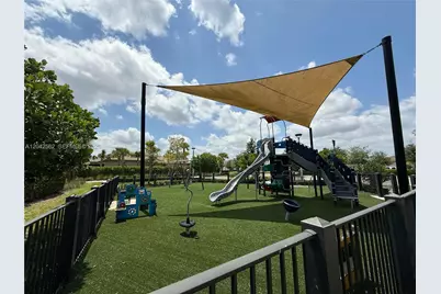 9117 Balsamo Dr, Palm Beach Gardens, FL 33412 - Photo 43