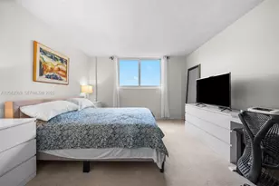 19380 Collins Ave, Sunny Isles Beach, FL 33160 - Photo 17