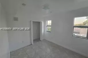 2389 NW 26th St, Miami, FL 33142 - Photo 9
