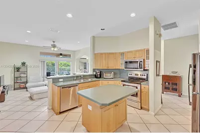 3711 Falcon Ridge Cir, Weston, FL 33331 - Photo 21