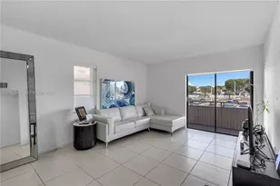 17530 NW 68th Ave, Hialeah, FL 33015 - Photo 15