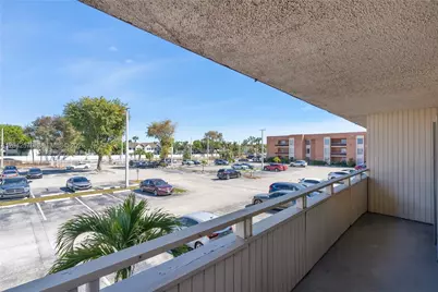 17530 NW 68th Ave #C2003, Hialeah, FL 33015 - Photo 31