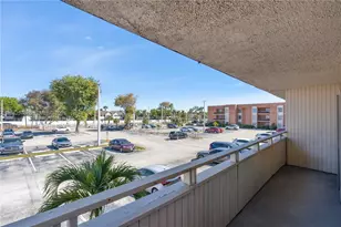 17530 NW 68th Ave, Hialeah, FL 33015 - Photo 31
